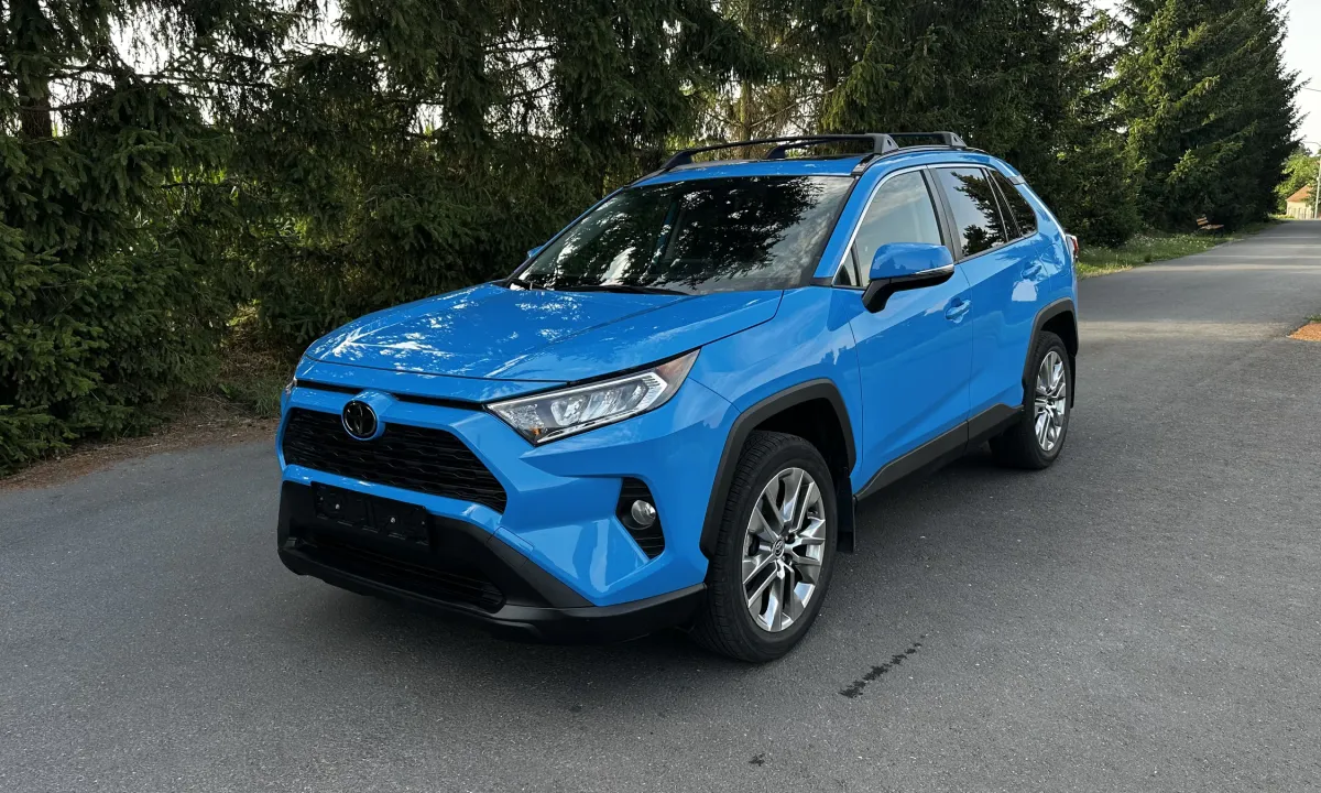 Toyota RAV4 XLE Premium 2.5 AWD 2021